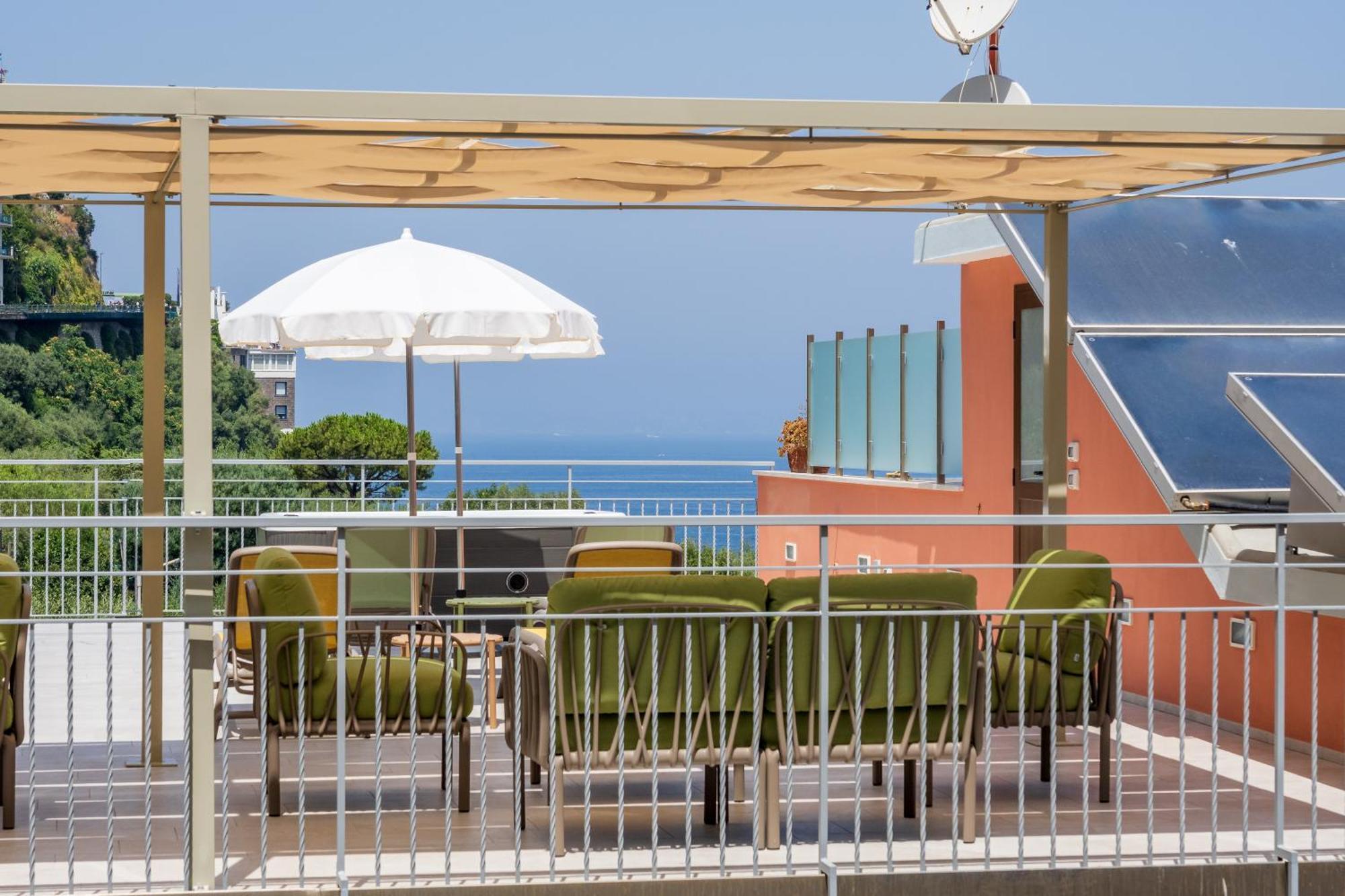 Futura Smart Flat - De Vivo Realty Sorrento Lägenhet Exteriör bild